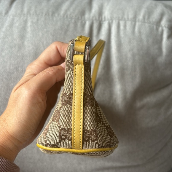 Gucci Vintage Boat Pochette GG Canvas Shoulder Bag. - Picture 8 of 9